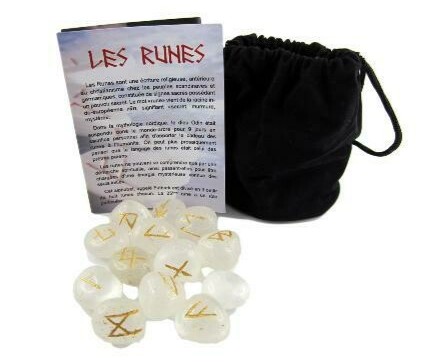 Runes de divination en cristal de Roche