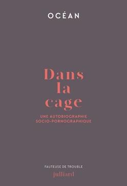 Dans la cage