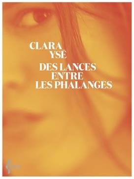 Des lances entre les phalanges