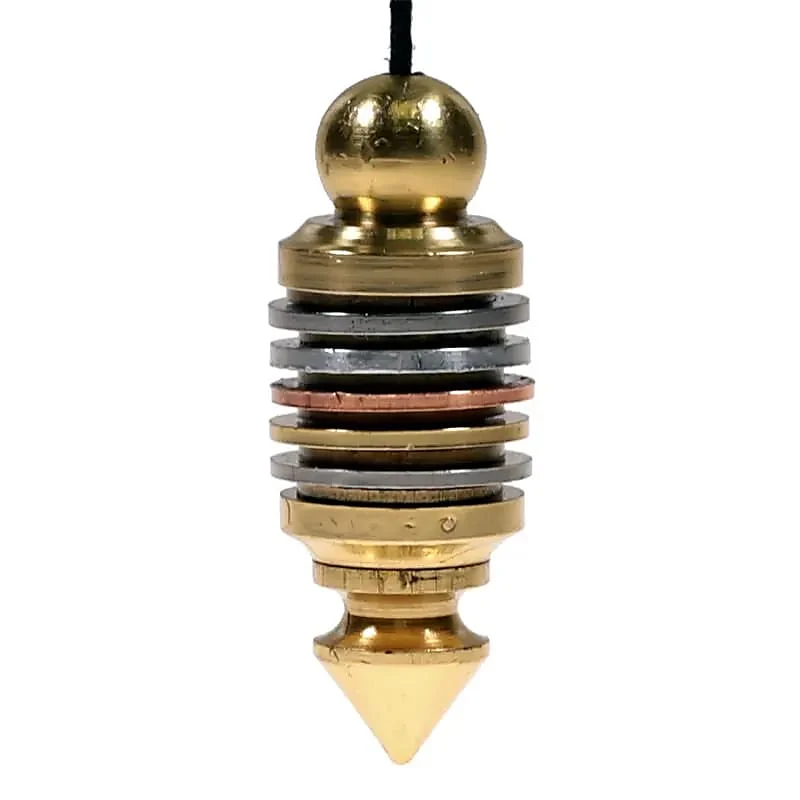 Pendule avec sept types de métal 