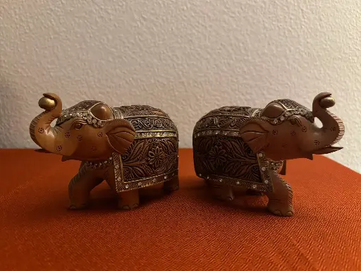 Éléphants - Bois de Cèdre (15x10cm)