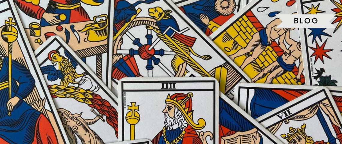 Comment le jeu de tarot est devenu un objet divinatoire